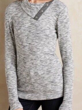 NWT Anthropologie Snap-Neck Pullover Gray Sweater Size Large Petite